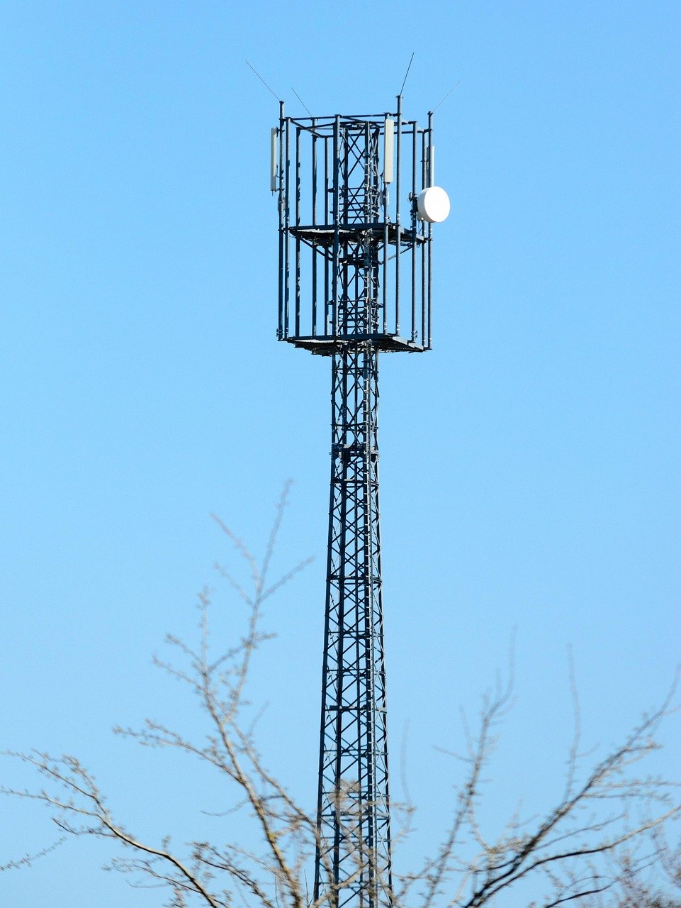 radio tower, radio mast, antenna, transmission mast, cellular, broadcast tower, heaven, communication, wireless, channel, radio technology, radio antenna, mast, television, radio relay, transmission, antenna mast, tower, antennas, reception, 5g